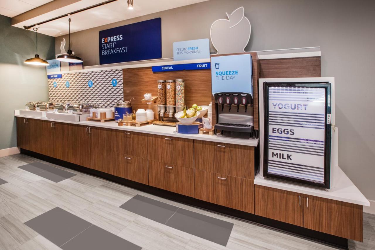 Holiday Inn Express & Suites - Yuba City - Marysville, An Ihg Hotel Extérieur photo